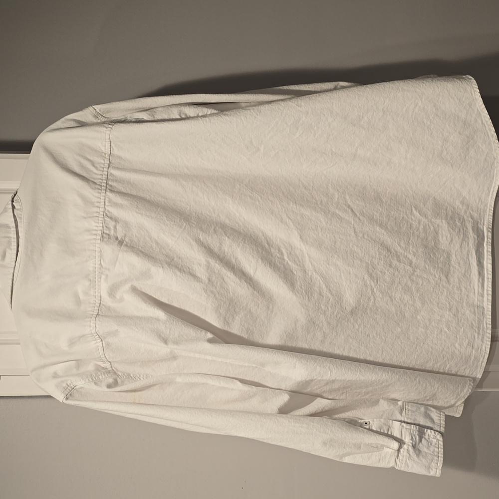 Crown & Ivy Women's White Button Down Shirt - Picture 3 of 3